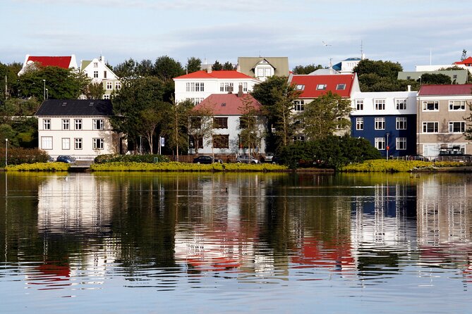 Reykjavik Scavenger Hunt and Highlights Self Guided Audio Tour - How the scavenger hunt works