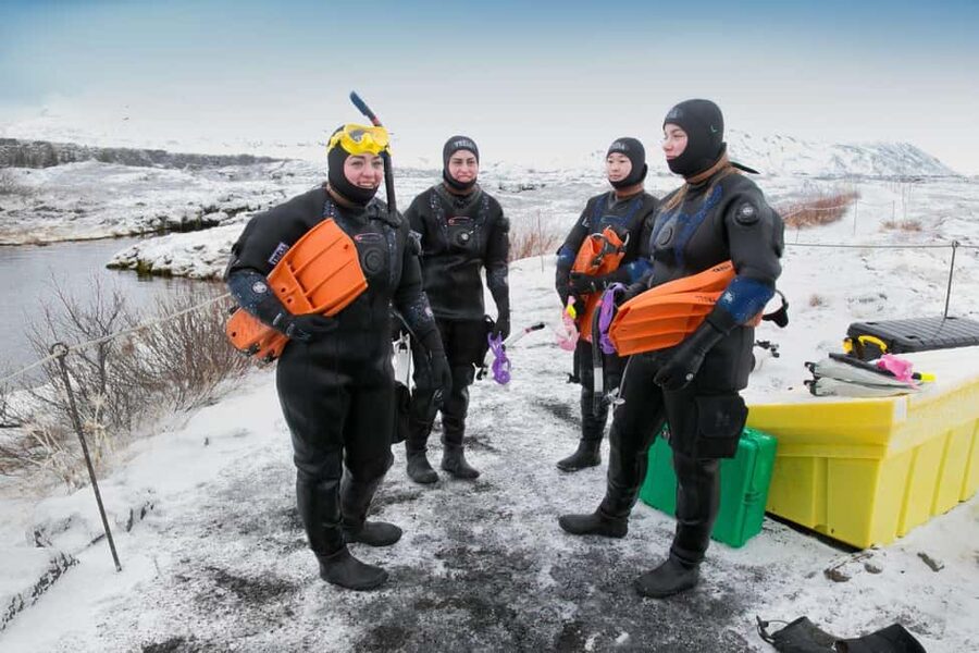 Reykjavík: Silfra Fissure Snorkeling and Lava Caving Tour - What Silfra feels like in real conditions