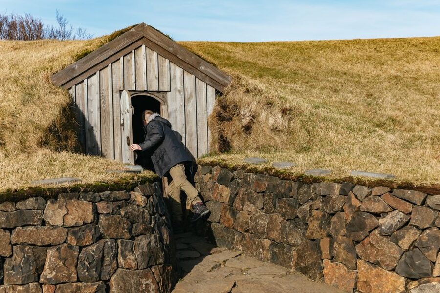 Reykjavik: Silver Circle Tour, Canyon Ride, & Thermal Baths - Husafell Canyon Baths: the reason to choose this tour