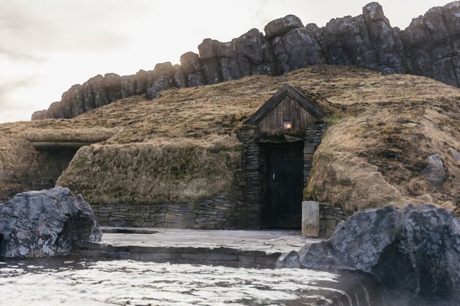 Reykjavik: Sky Lagoon Admission with Transfer - The warm lagoon and the ocean view