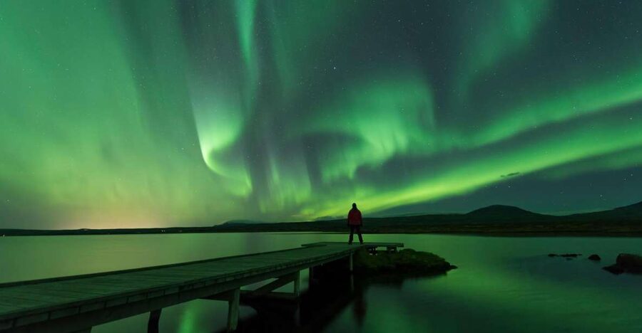 Reykjavik: Small Group Northern Lights Tour - What the small group really adds