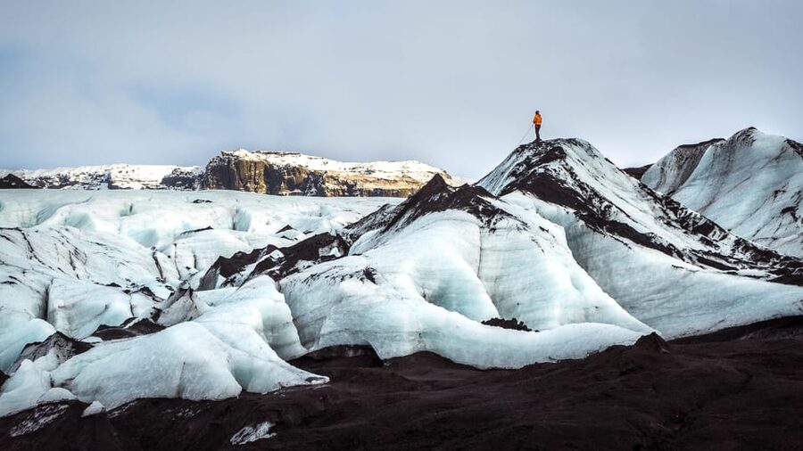 Reykjavík: Sólheimajökull Glacier Hike & Ice Climbing Intro - The guides make a major difference