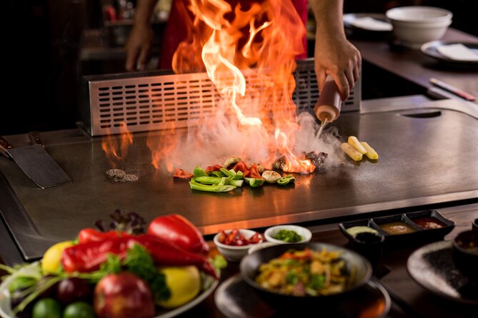 Reykjavik Teppanyaki 7 Course Menu and Fire Show with Cocktail - Service depends on the night you choose