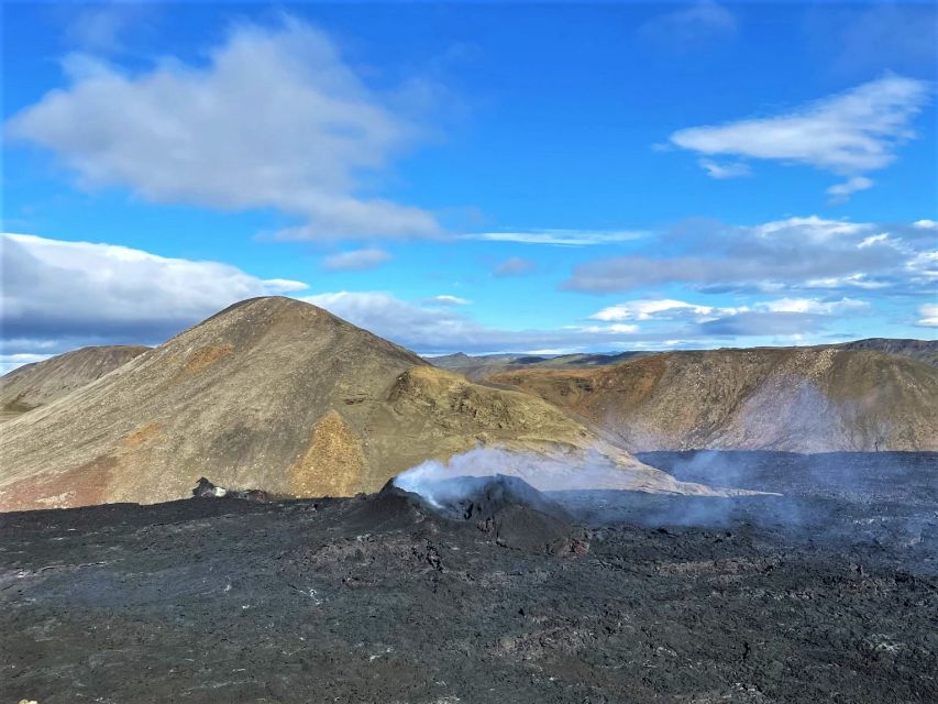 Reykjavík: Volcano Eruption Site and Reykjanes Hiking Tour - Why the Reykjanes Peninsula feels different