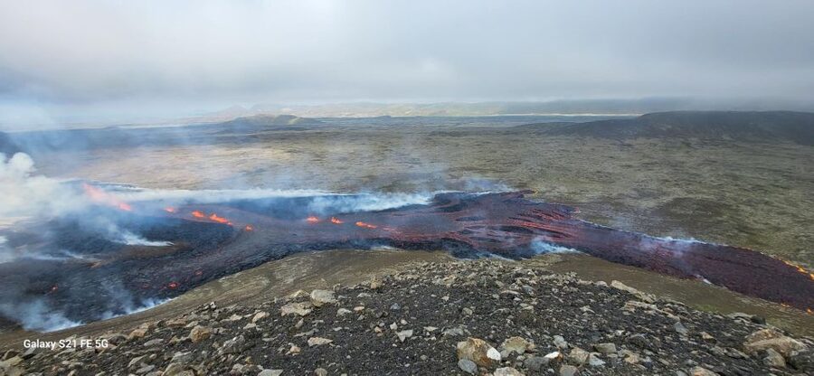 Reykjavík: Volcano Hike, Visit Grindavík and Blue Lagoon - Grindavík and a village shaped by lava