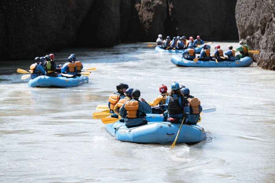 Selfoss: Golden Circle Rafting Tour - Arriving at the Drumboddsstaðir river base