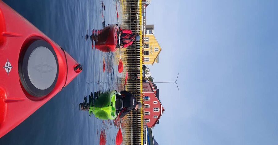 Siglufjörður / Siglufjordur: Guided kayak tour. - A beginner lesson before the fjord route