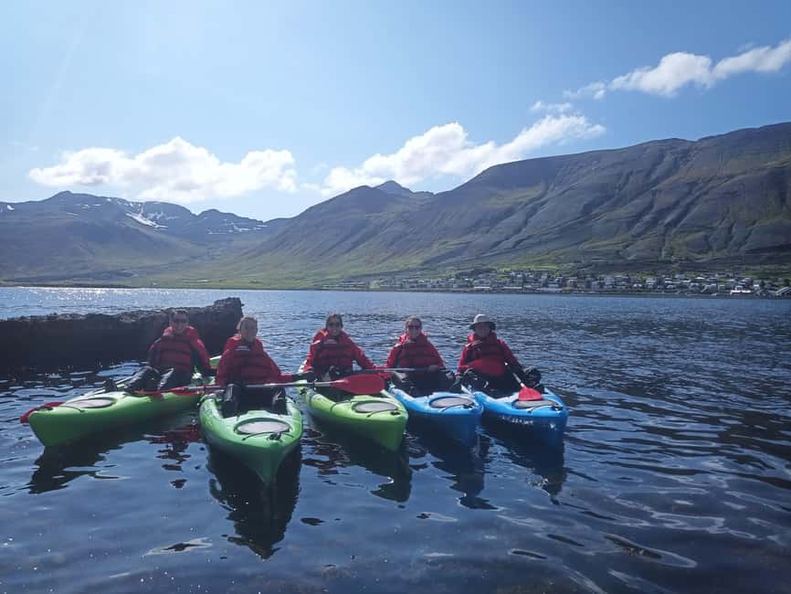 Siglufjörður / Siglufjordur: Guided kayak tour. - The guides and the human side of the tour