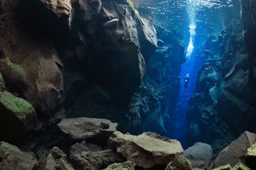 Silfra: Diving Between Tectonic Plates - Entering Big Crack, the narrowest section
