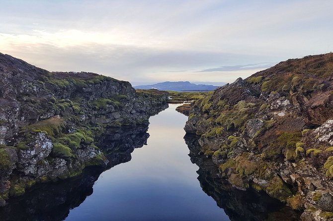 Silfra Drysuit Snorkeling Tour with Free Photos - From Reykjavik - What the 30 to 40 minutes in Silfra feels like
