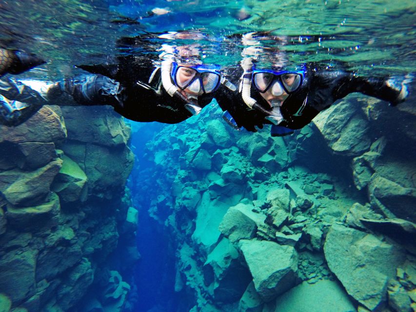 Silfra: Half-Day Snorkeling Day Trip with Underwater Photos - Who should book this Silfra experience?