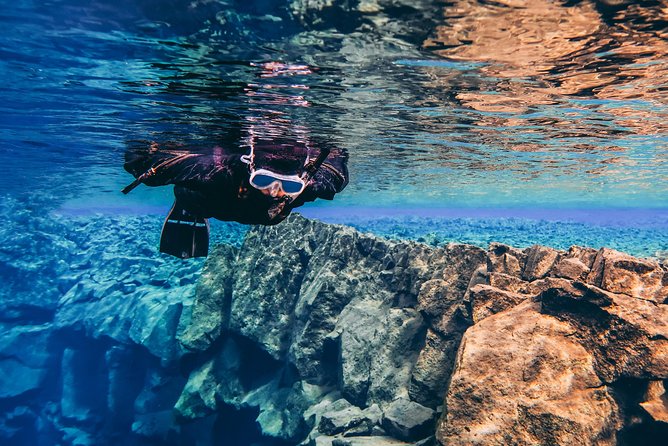 Silfra: Hot and Cold Snorkeling and Spa Tour - Self Drive - The small-group advantage