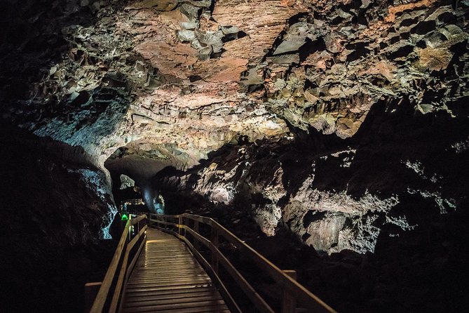 Silver Circle: Lava Cave, Waterfalls & Iceland Horses-Small Group - Sturlureykir Horse Farm and geothermal bread