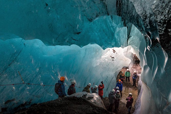 Skaftafell: Blue Ice Cave & Glacier Hike on Vatnajökull - Walking across Falljökull for about two and a half hours