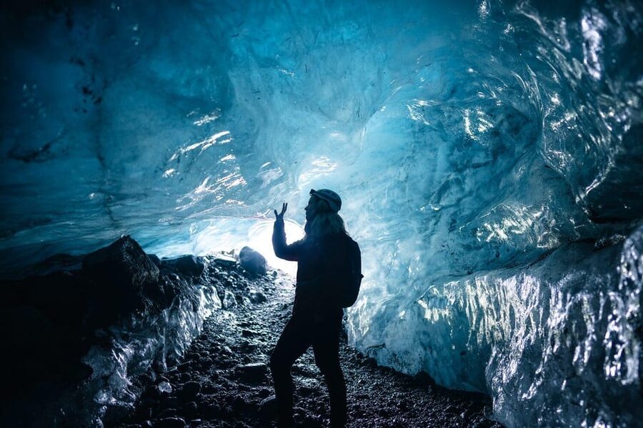 Skaftafell: Blue Ice Cave & Glacier Hike on Vatnajökull - Weather, clothing, and the practical side
