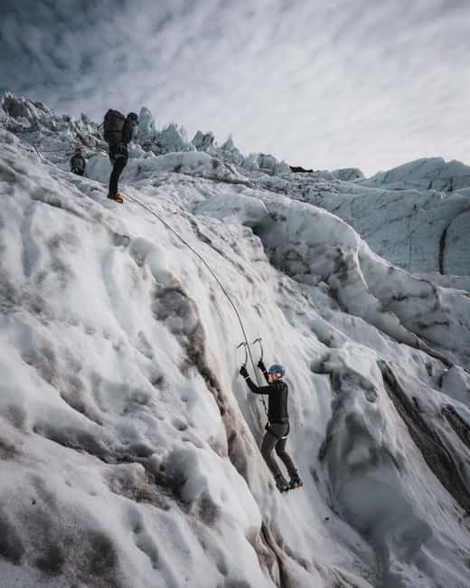 Skaftafell: Glacier Hike & Ice Climbing Adventure - Weather, views, and the long middle of the day