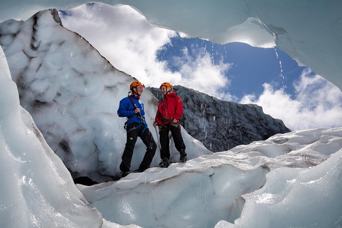 Skaftafell Glacier Hike – Small Group Trek on Vatnajökull - Hiking toward Falljökull’s blue ice