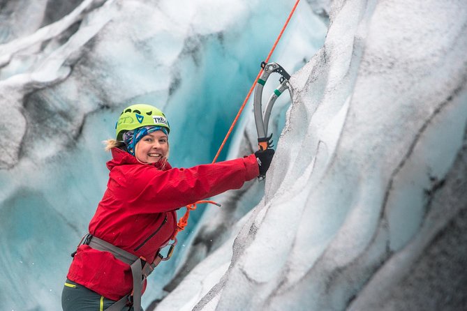Skaftafell Ice Climbing & Glacier Hike - The approach walk to Svínafellsjökull