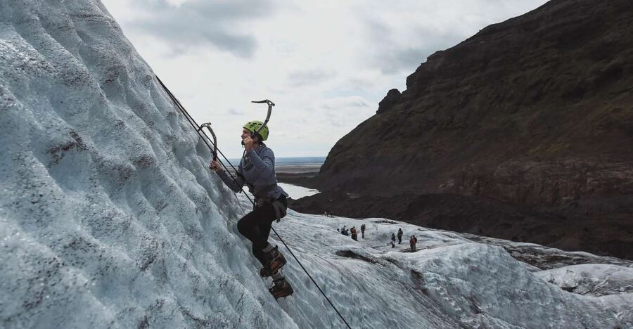 Skaftafell National Park: Falljokull Ice Climb and Hike - The 30-minute ride toward Vatnajökull