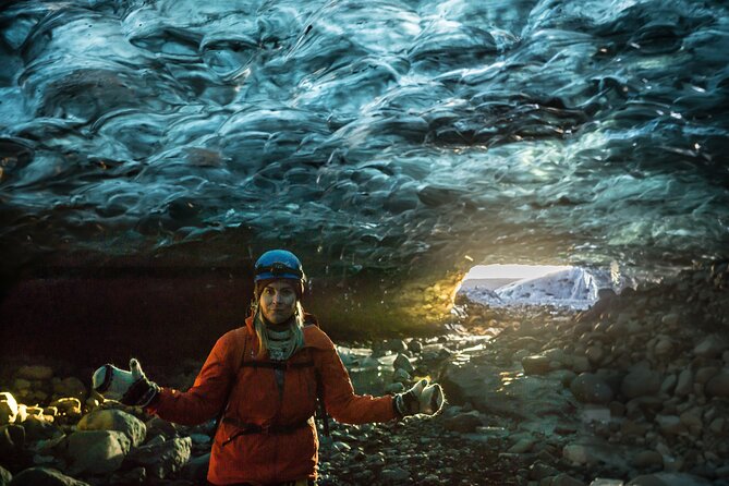 Small-Group Ice Cave Tour from Jökulsárlón - Entering the ice cave