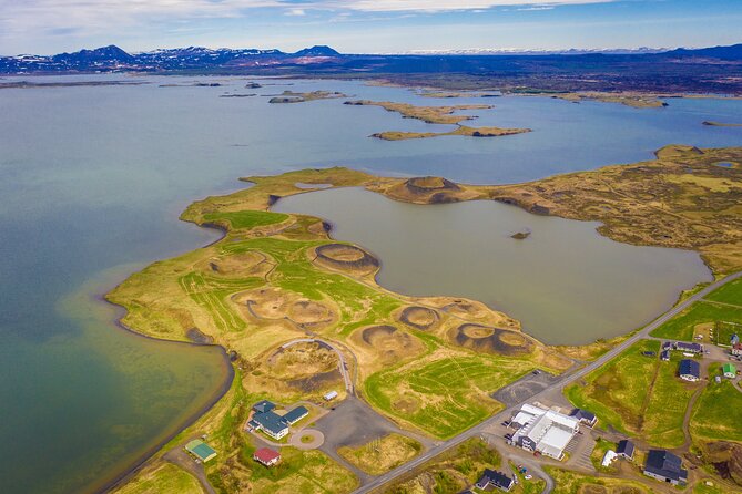 Small-Group Lake Mývatn Tour from Akureyri - Lunch, drinks, and the limits of a five-hour schedule