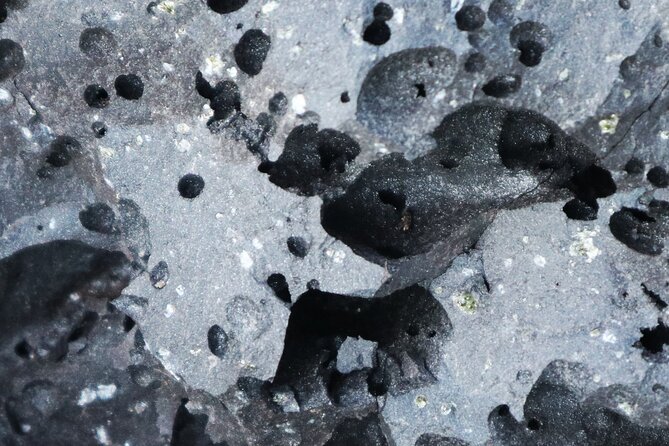 Small Group Volcano Hike with a Professional Geologist - Small group promise and timing