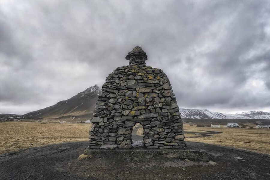 Snaefellsnes Peninsula Adventure: Small Group from Reykjavik - Kirkjufell and Kirkjufellsfoss deliver the classic view