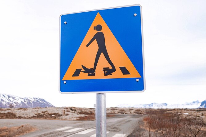 Snorkel the Silfra Fissure-Meet on Location (Free Photos & Cocoa) - Floating through Silfra’s clear water