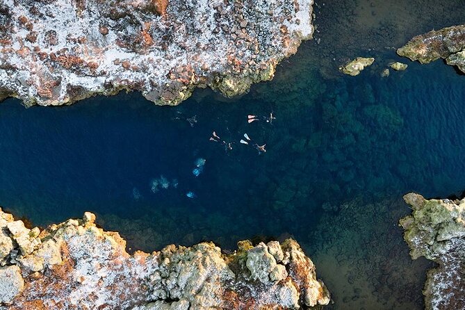 Snorkel the Silfra Fissure-Meet on Location (Free Photos & Cocoa) - The photos are useful, with a small caveat