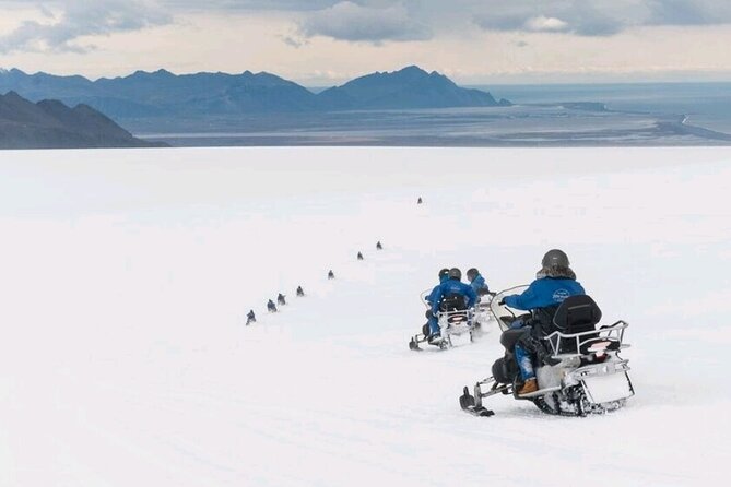 Snowmobile tour on Vatnajökull - From Highway 781 to the high ice