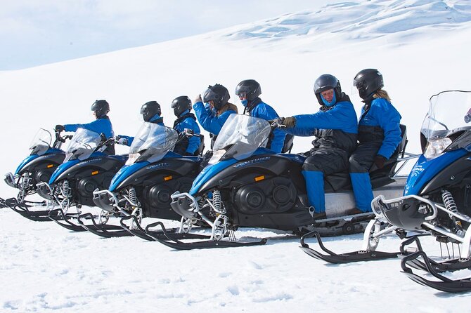 Snowmobile tour on Vatnajökull - Sharing a machine and changing drivers