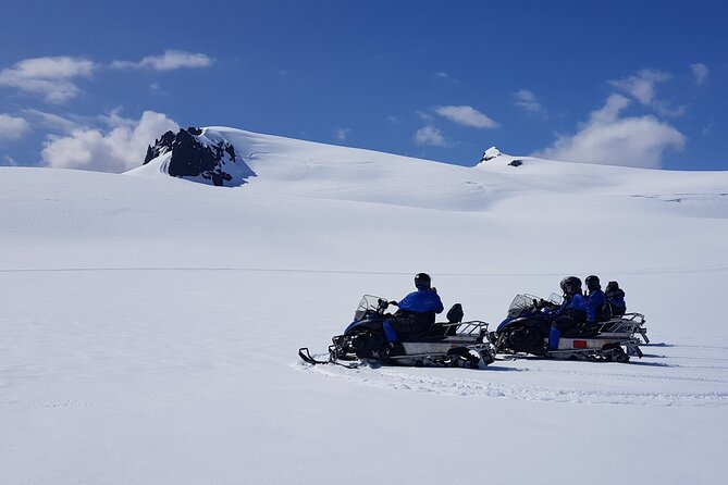 Snowmobile tour on Vatnajökull - The return through Jöklasel