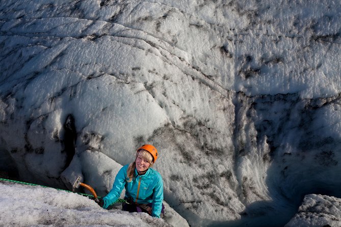 Sólheimajökull Glacier Hike & Ice Climbing Intro - Small Group - Equipment, clothing, and the boot issue
