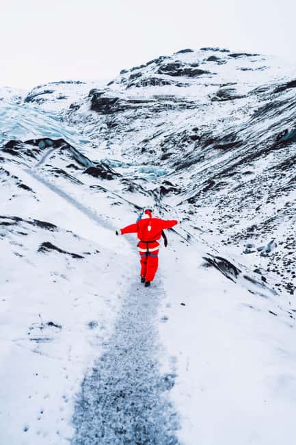 Sólheimajökull: Guided Glacier Hike - A moving lesson in Iceland’s glaciers