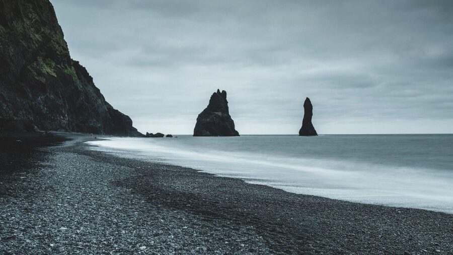 South Coast of Iceland. Black beach, glaсier, waterfalls... - Dyrhóley frames the South Coast from above