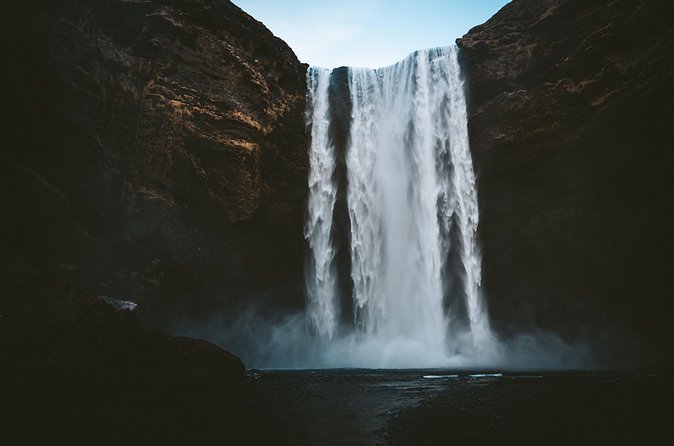 SOUTH COAST : The Discovery - Seljalandsfoss ends the route with another waterfall