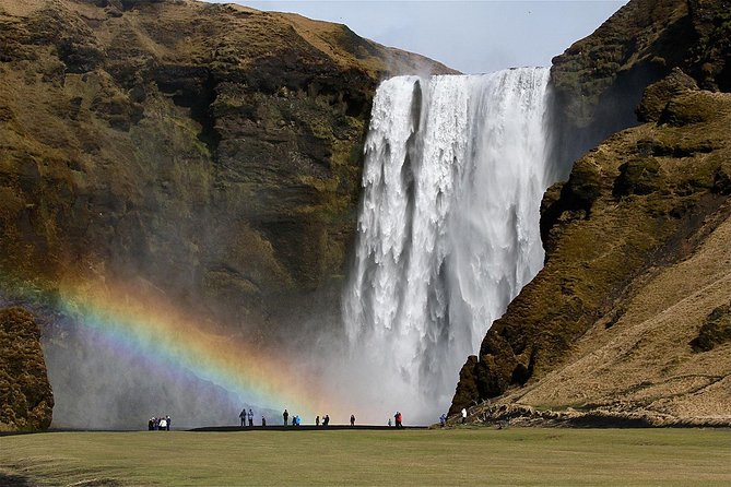 South Coast, Waterfalls and Black Beach Tour from Reykjavik - What the bus ride is really like