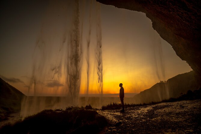 South Iceland Highlights and Northern Lights Combo Full-Day Tour - The evening Northern Lights search