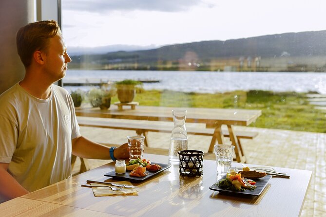 Stuðlagil Canyon and Vök Baths Day Tour - Small details that make the day better