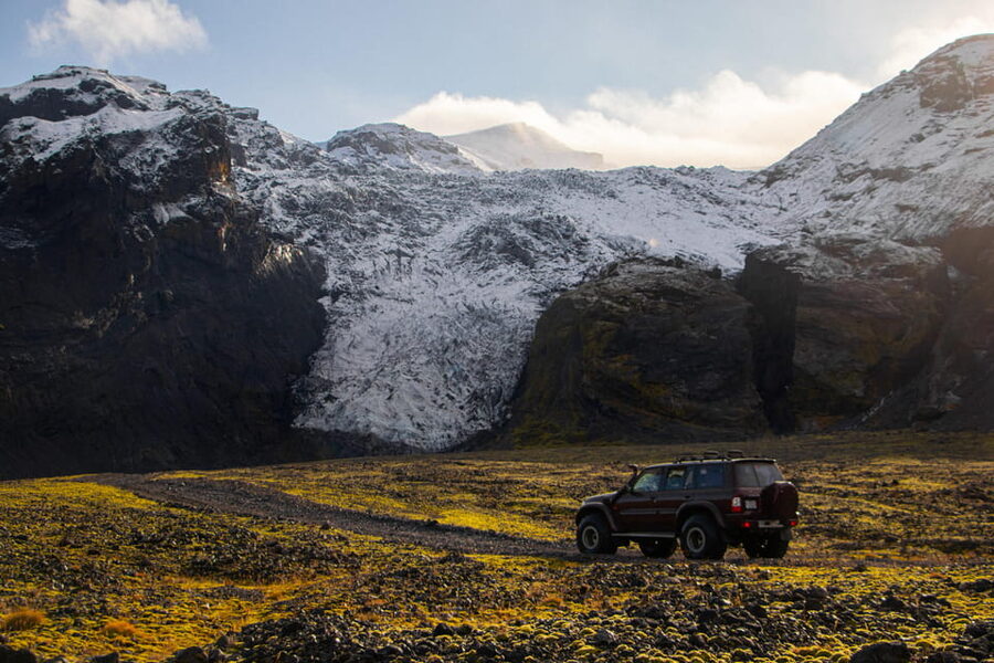 Super Jeep Private tour in Þórsmörk - Nauthúsagil waterfall and the first hike