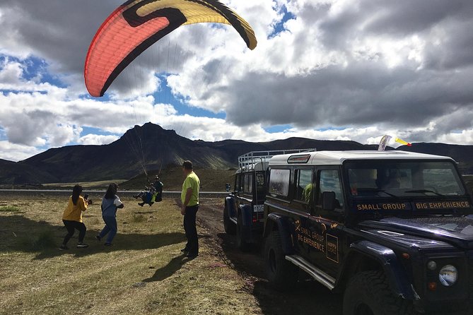 Tandem Paragliding over the Rugged Lava Fields at Blue Mountains - Clothing, comfort, and what to bring