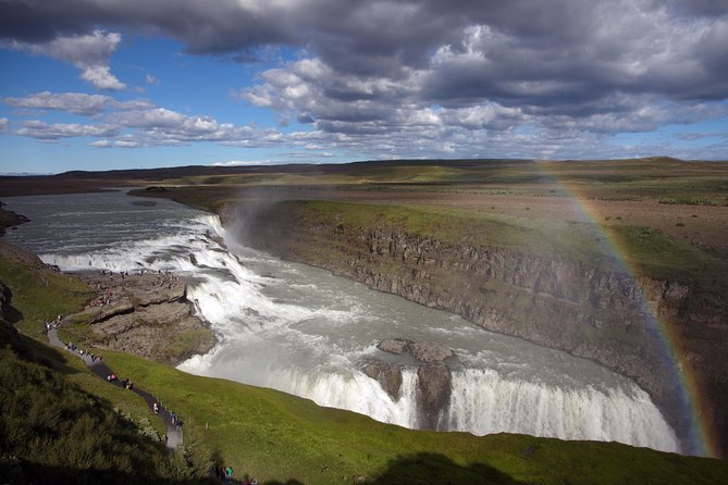 The Golden Circle & Northern Lights Guided Combo tour - Geysir: Strokkur provides the dependable eruption