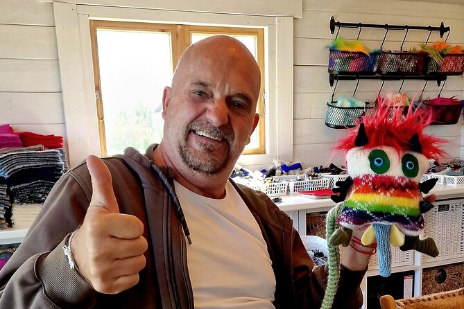 The Wool Monster Workshop - make your own souvenir! - The first few minutes: getting ready to create