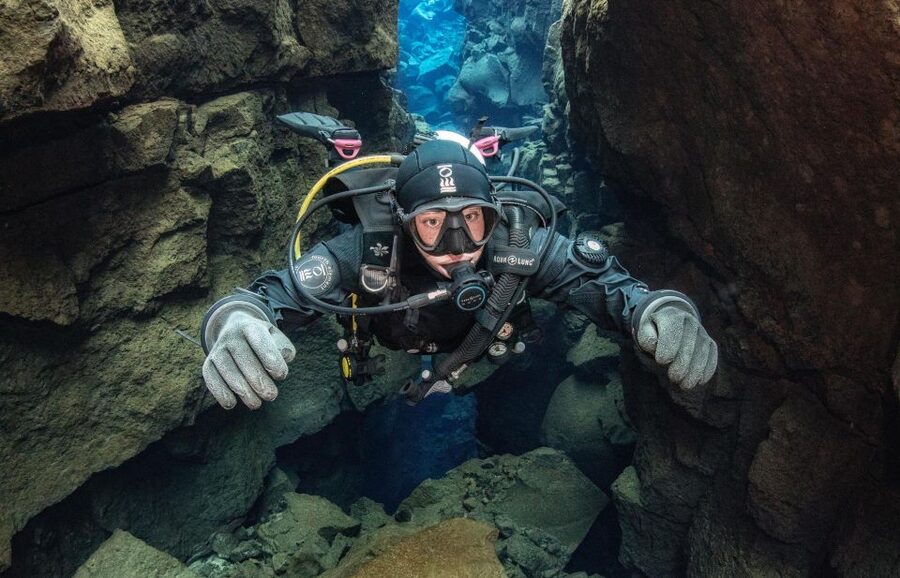 Thingvellir: Silfra Fissure Diving with Optional Pickup - Timing, cancellation, and planning advice