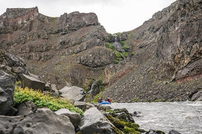 Top-Rated Family Rafting-Warm Drysuits, Volcanic Canyon, Epic Fun - Is $187.53 a fair price?