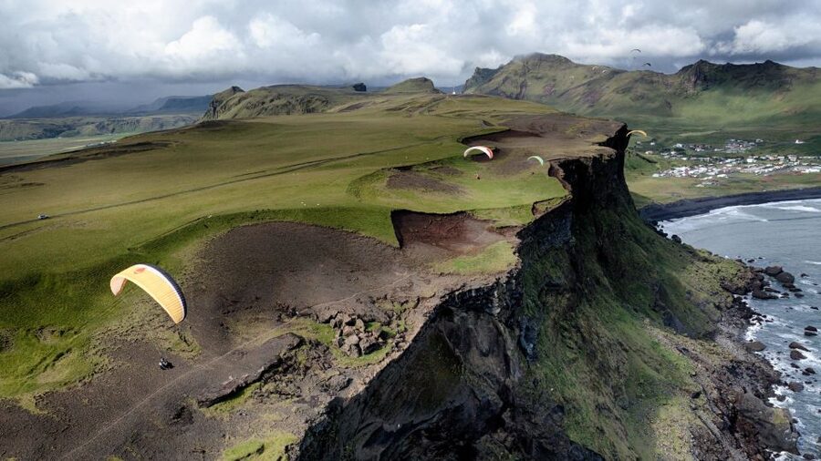 Vík: Paragliding Tandem Flight - Who should book this flight?
