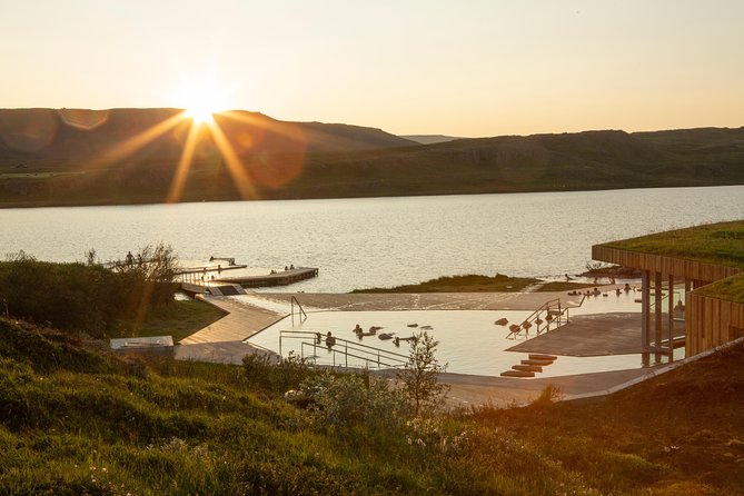 Vök Baths Admission Ticket - Best timing for views, weather, and atmosphere