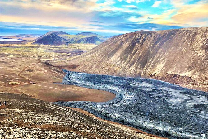 Volcano Eruption Site Hike from Reykjavik - Guides shape the quality of the day