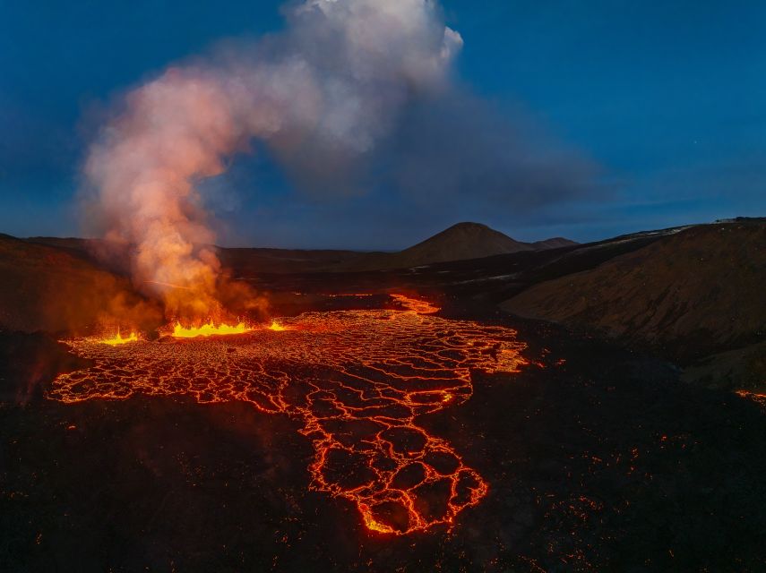 Volcano Exhibition and Cinema - Lava Centre Iceland - Magma Learning Center: from molten rock to volcanic debris