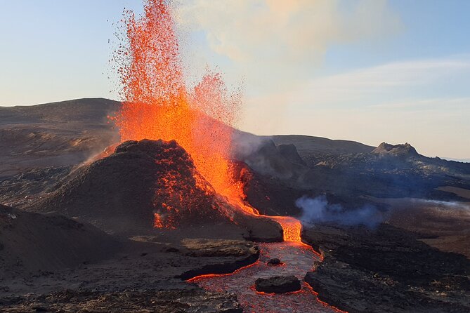 Volcano Hike and Grindavík Visit from Reykjavik - Who Will Enjoy This Tour Most?